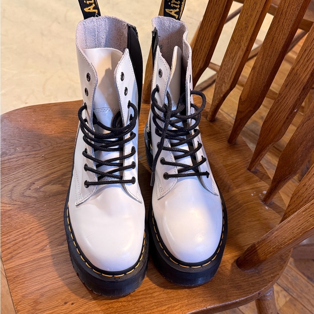 Dr Marten Women’s Jadon Boots in White
